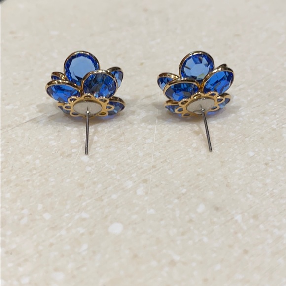 VINTAGE Swarovski Blue Crystal Pierced Earrings - Picture 3 of 8